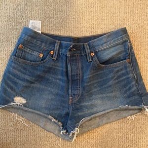 COPY - Levi Jean cutoff shorts. Size 28